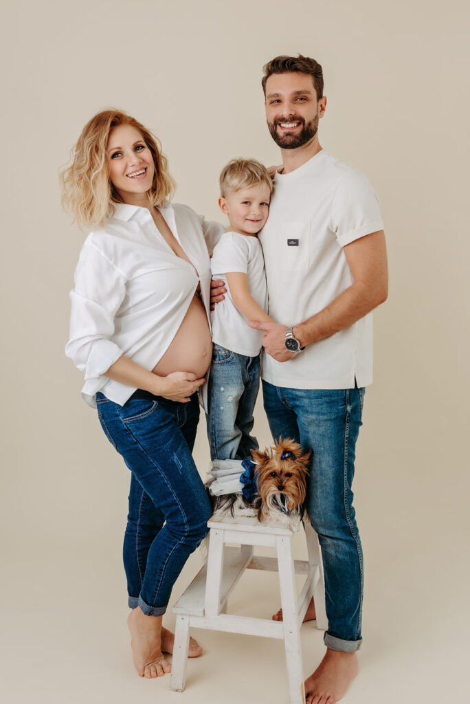 Eine wahrhaft tolle glückliche Familie mit soviel Herz beim Fotoshooting in Wien