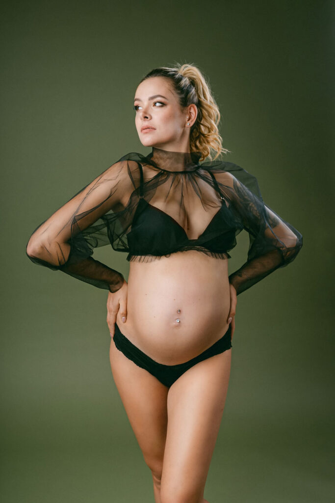 fashion maternity photoshooting in Vienna